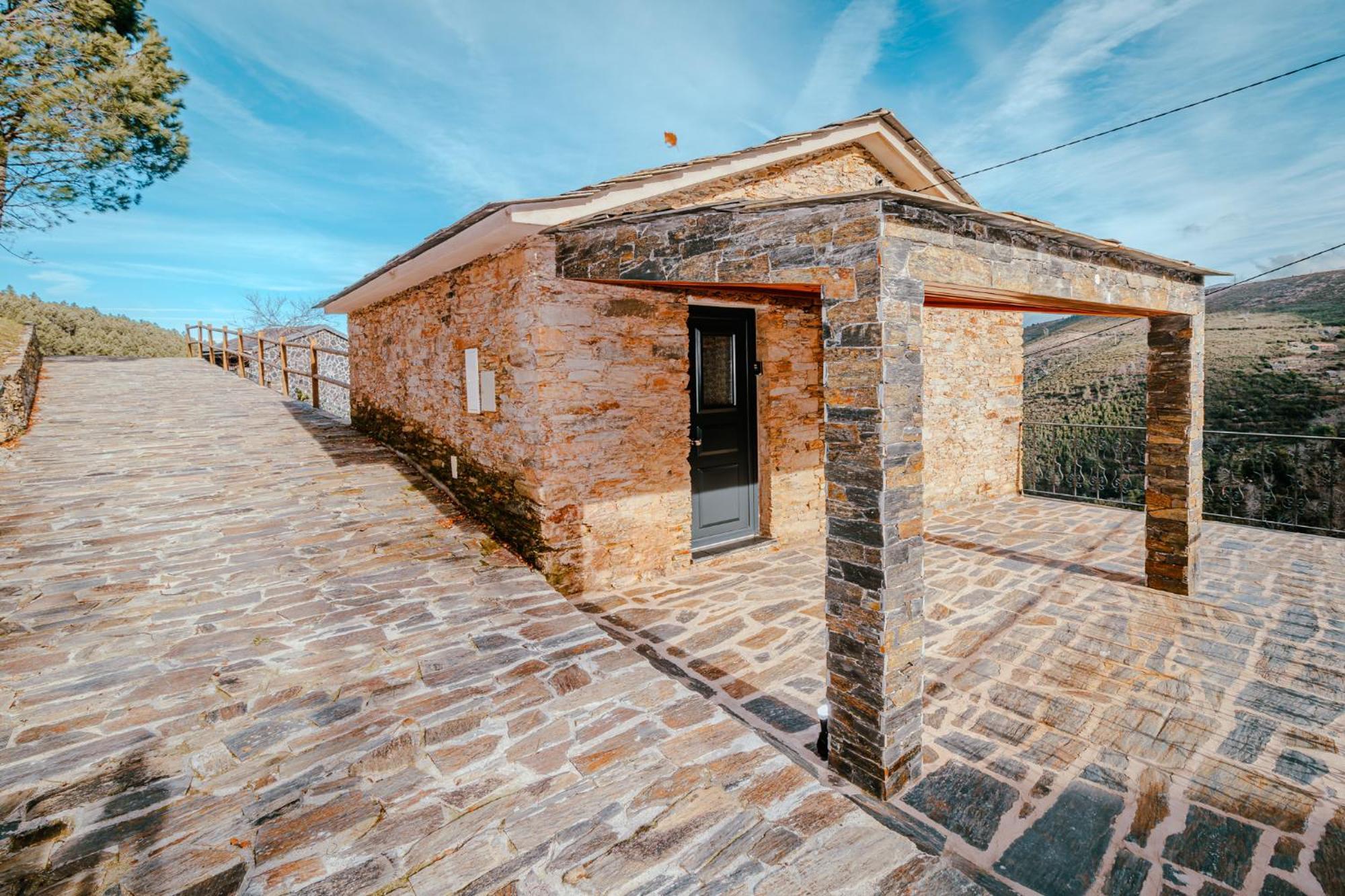 Casa Da Professora By Alzira Holiday home Seia