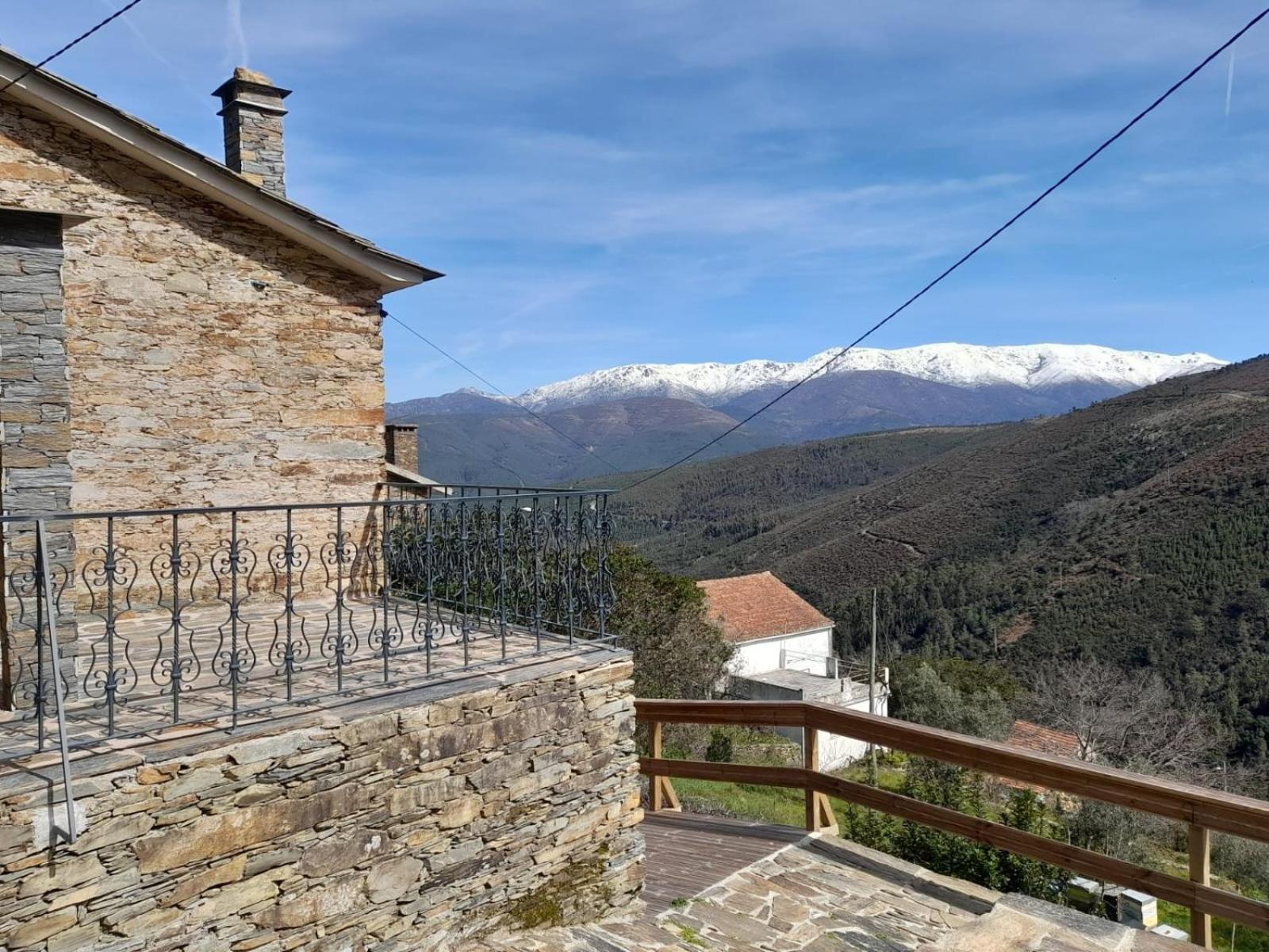 Casa Da Professora By Alzira Holiday home *